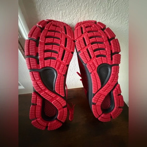 Under Armour Men’s Red and Black Athletic Shoes Size-10.5